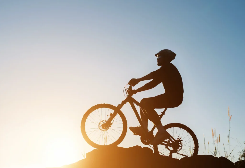 contour-bicycle-cyclist-tour-sport